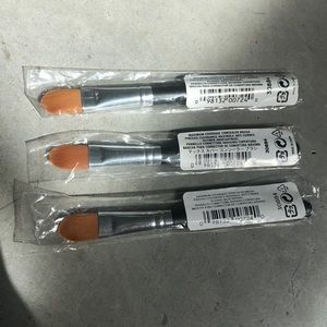 Bare Minerals Maximum Coverage Concealer Brush